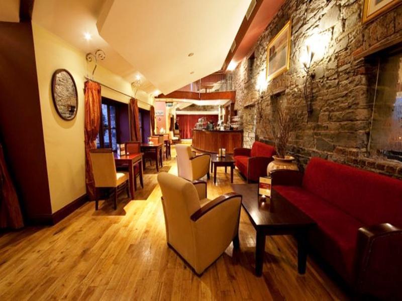 Court Yard Hotel Лейкслип Екстериор снимка